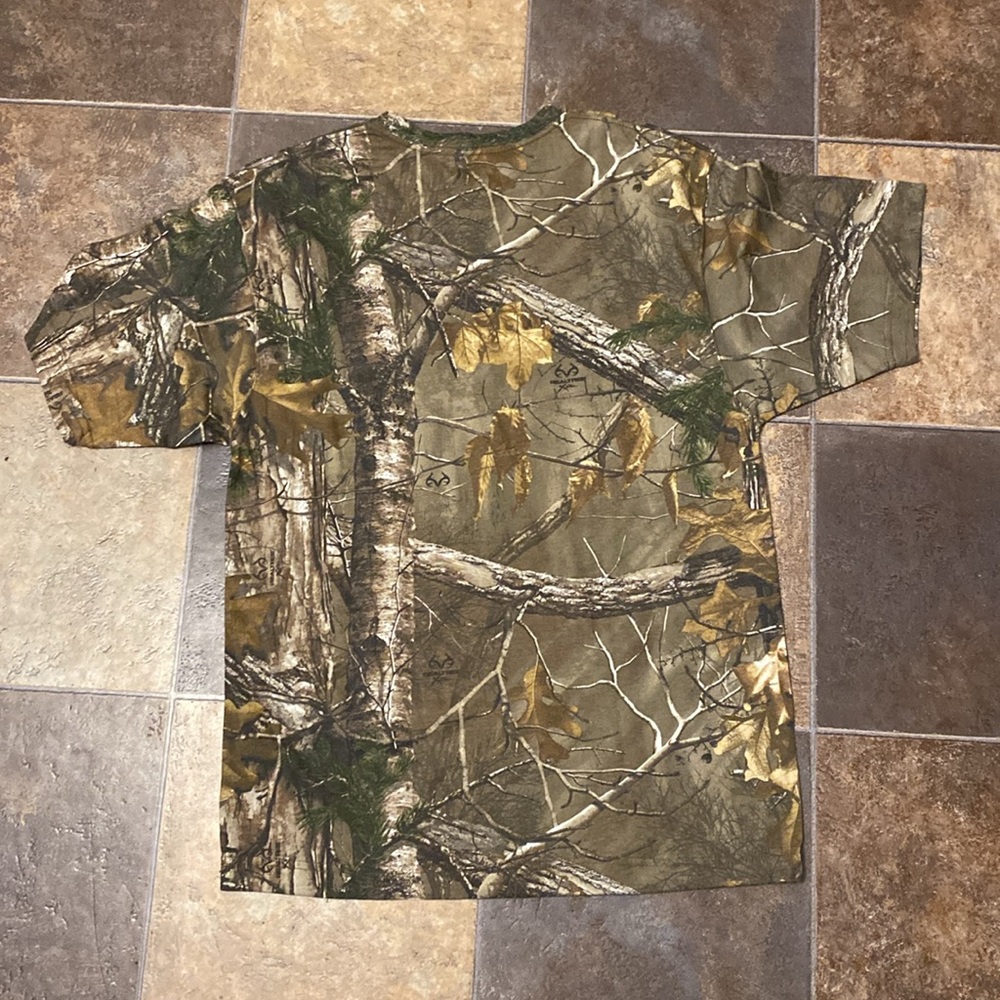 Berne Realtree Men’s Medium pocket Tshirt. Like new. - Picture 5 of 5